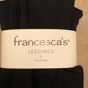 Francesca’s leggings